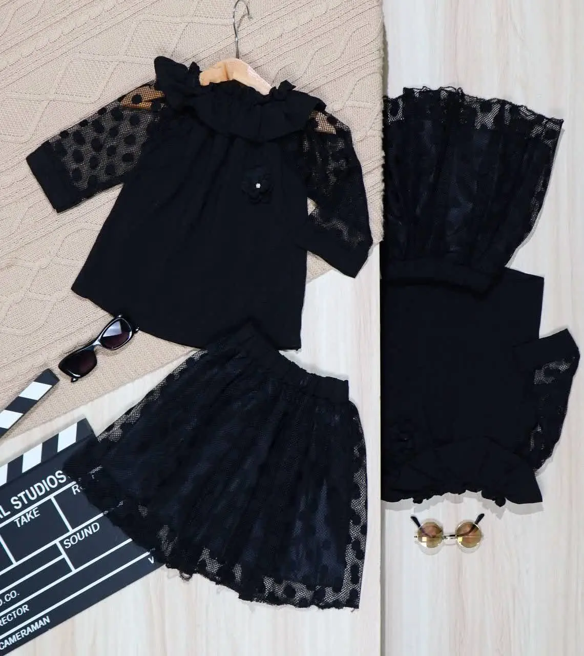 👫شومیز و دامن مشکی آستین تور👫
