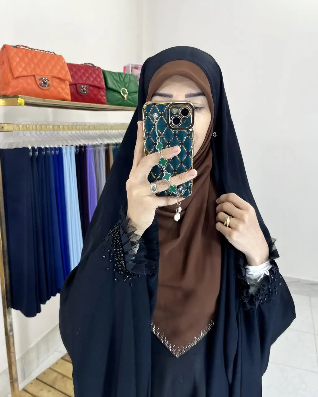 رنگشو آخه چه قدر نوستالوژیکه😍🌹❤️👌
