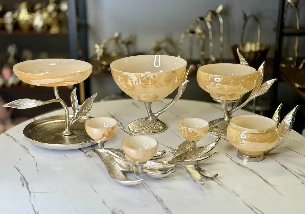 سرویس ۵ تکه برگ بلور در ۲ رنگ پایه طلا و‌نقره 
