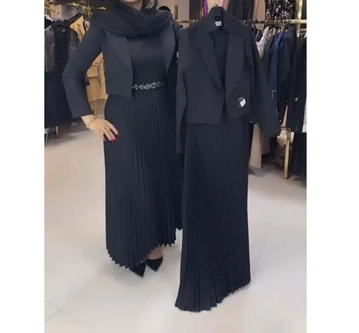 🌷نام: کت و سارافون آناهیتا 
