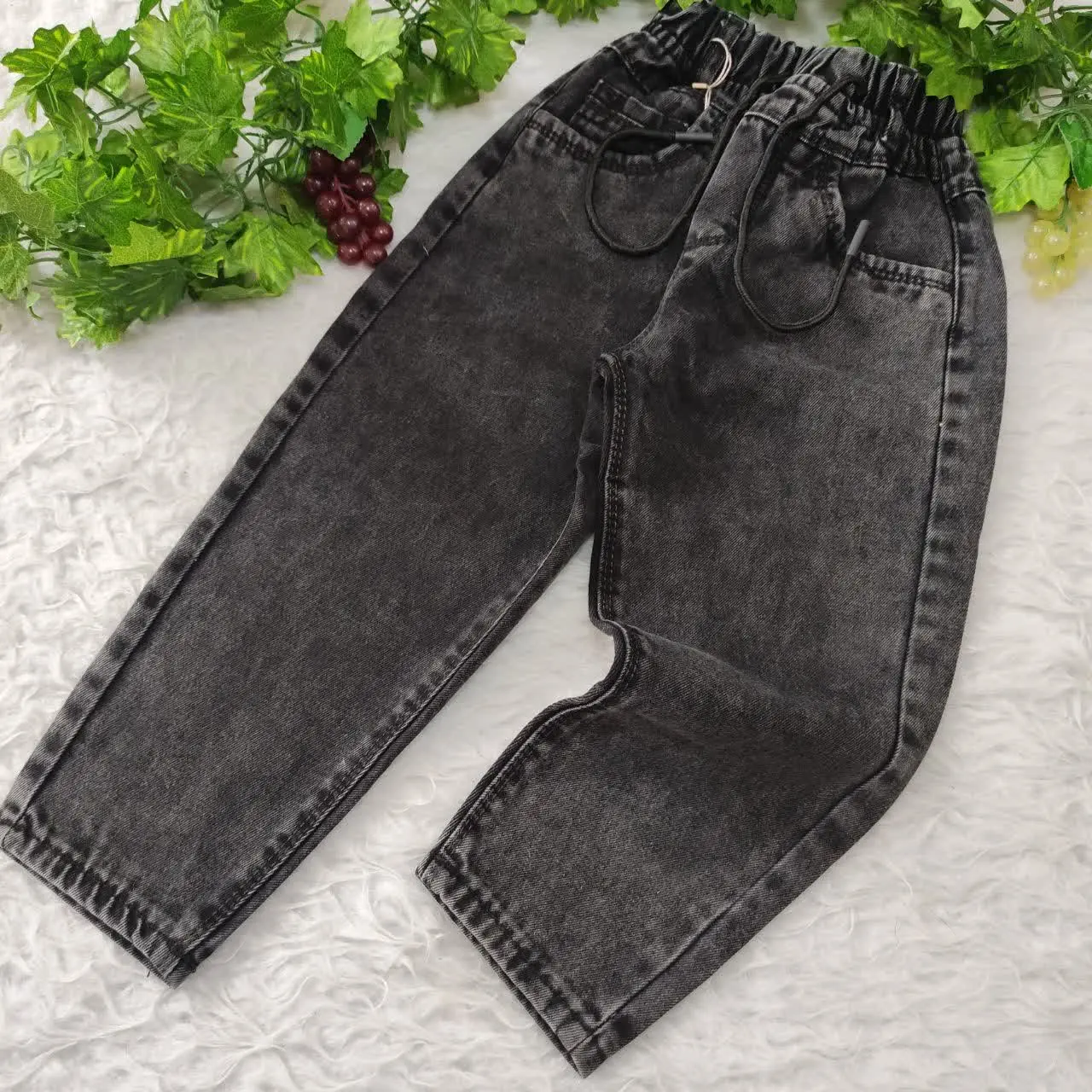 شلوار جین مام استایل زغالی دخترانه و پسرانه
