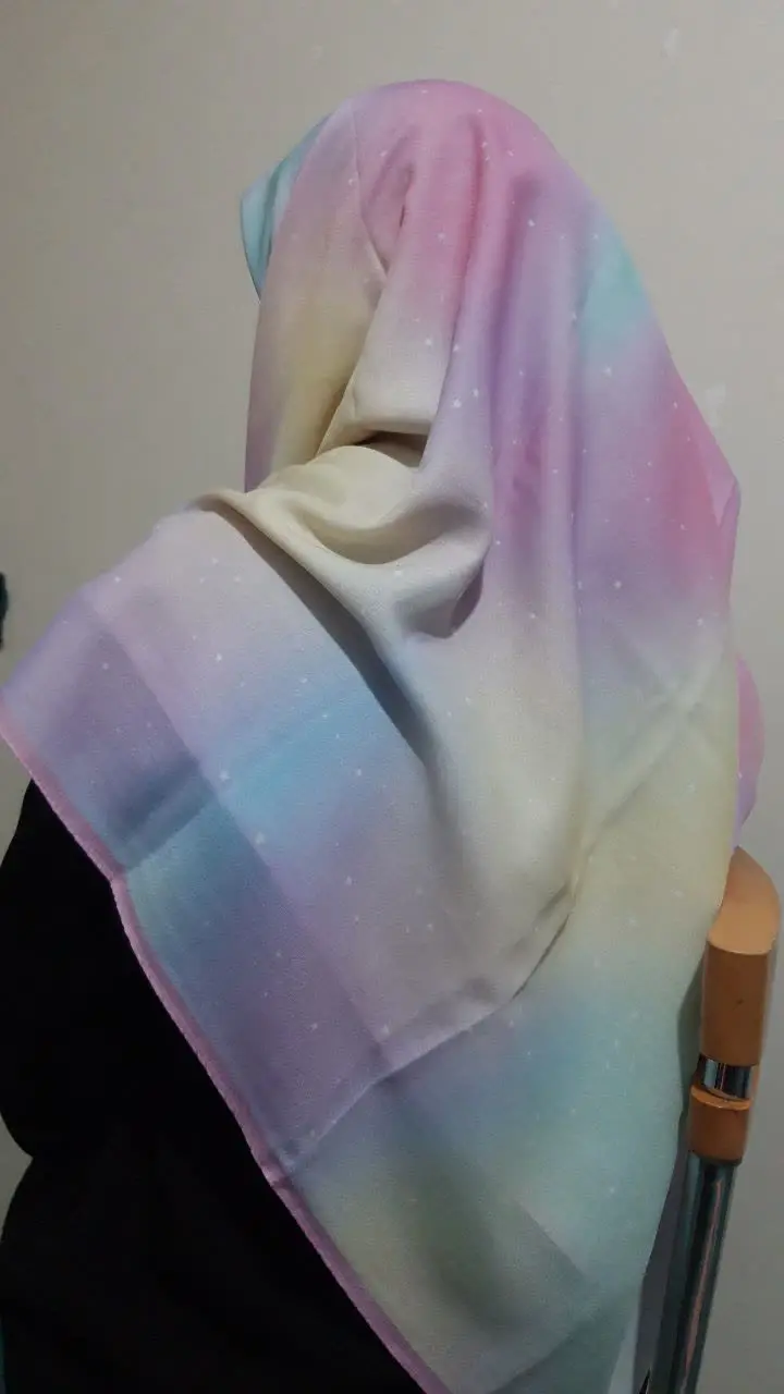 یه روسری رویایی و جذاب 👌
