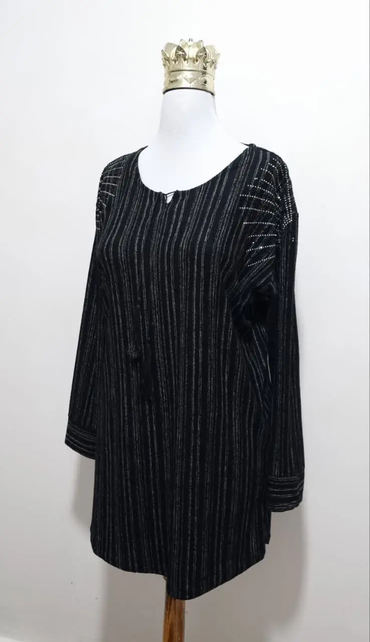 سرشانه‌های تونیک نگین کار شده 
