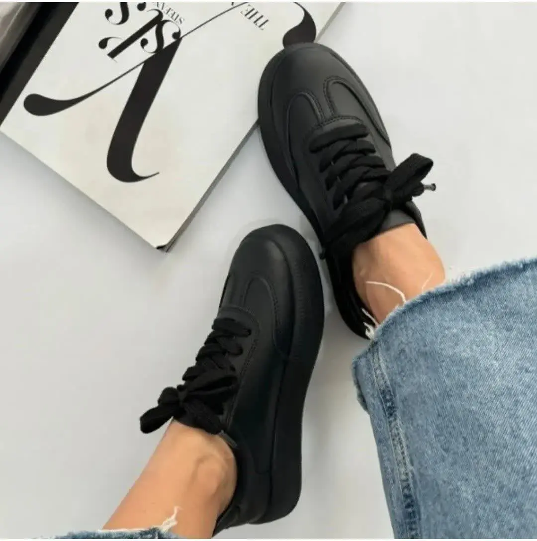 ونس جدید در رنگ‌های مشکی، کرم و سفید
