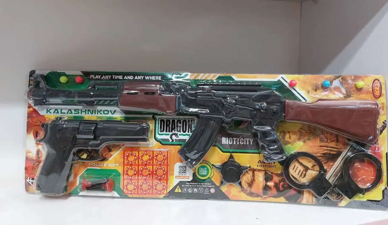 کلاش تیرانداز و کلت ترقه‌ای دراگون
