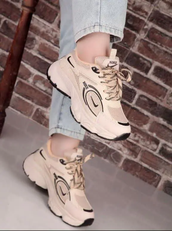 👟نام: نایک کلاسیک

