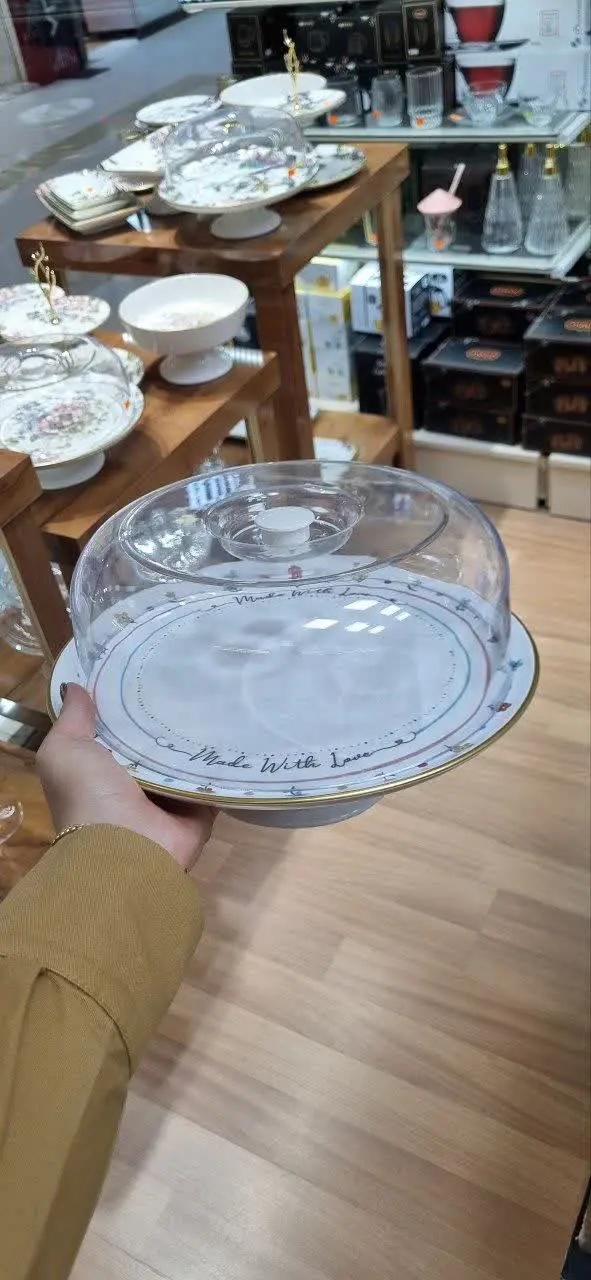 کیک خوری پایه دار ترک