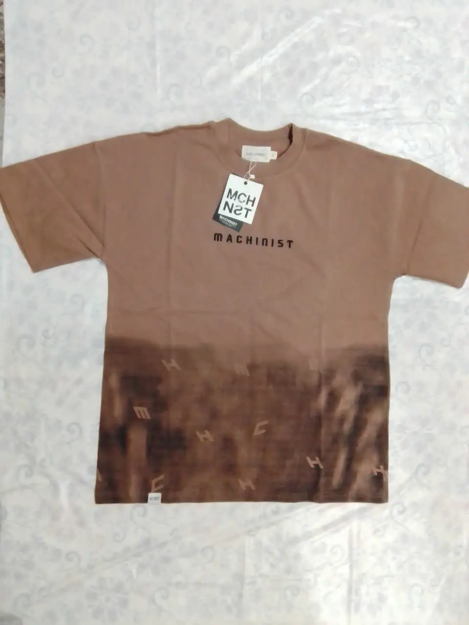 تی شرت نخ پنبه مدل لش طرح سمپل
