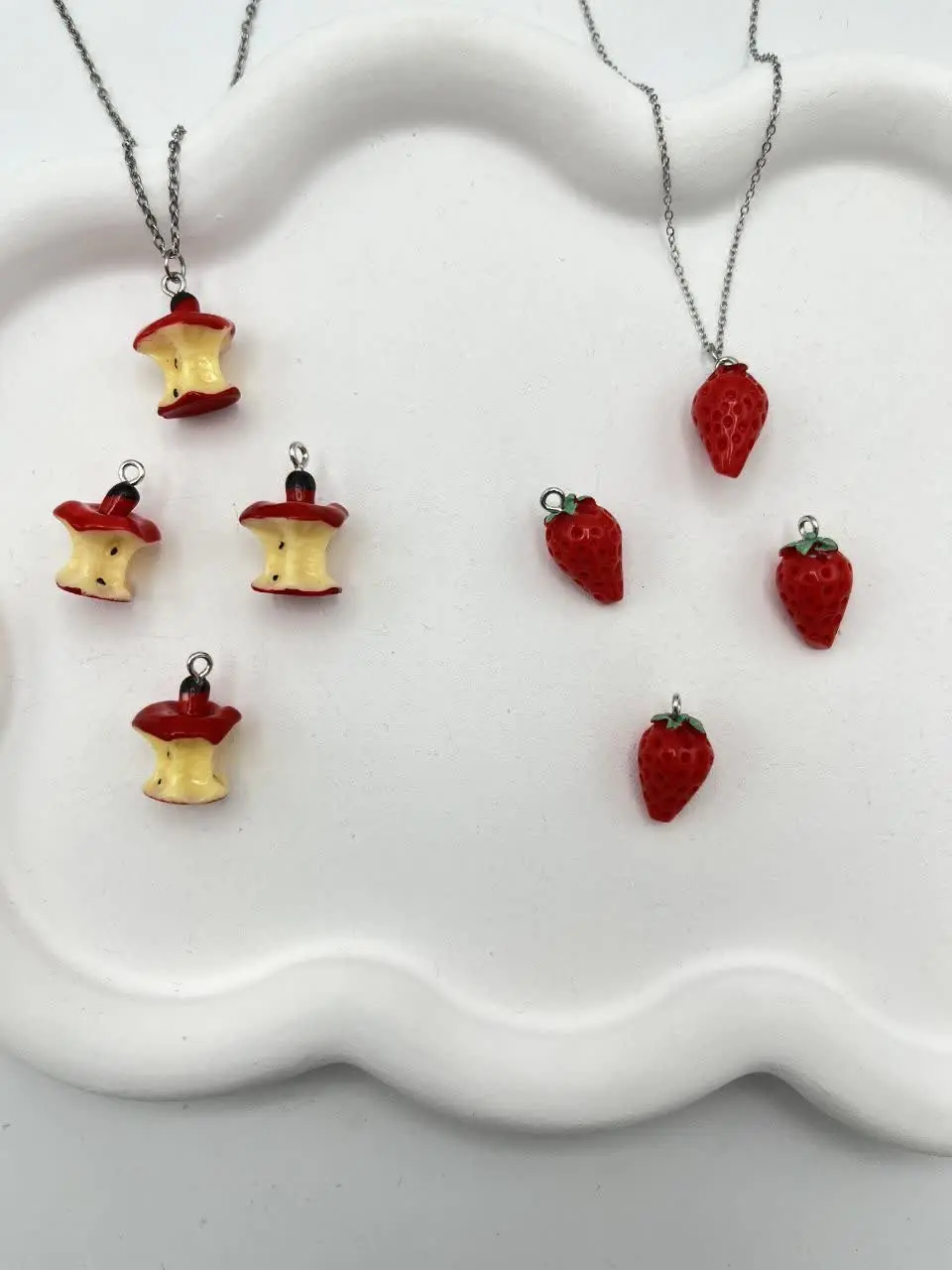 بله درست حدث زدی ایناهم جدی...