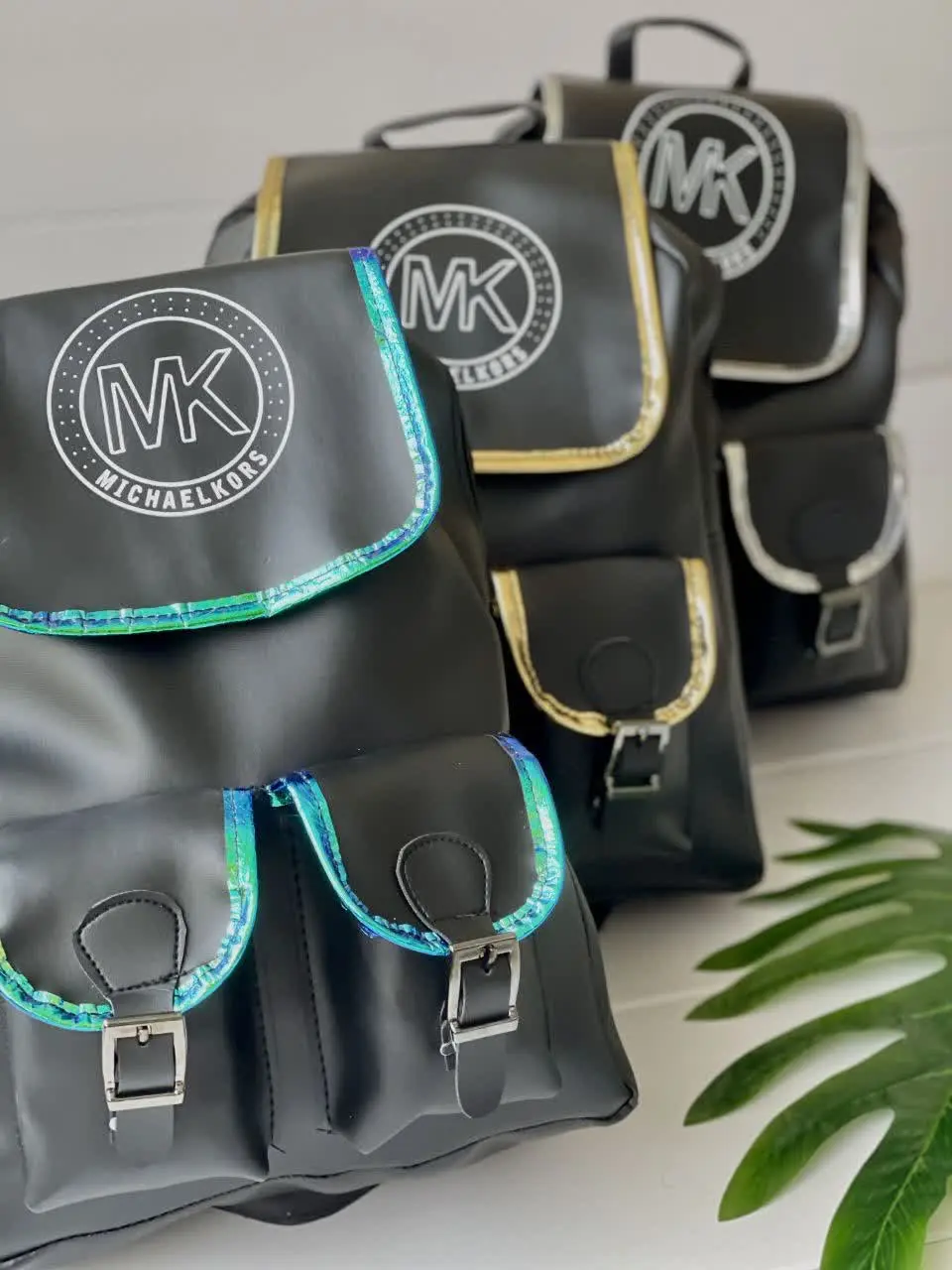 ❤️نام: کیف هولوگرامی MK
