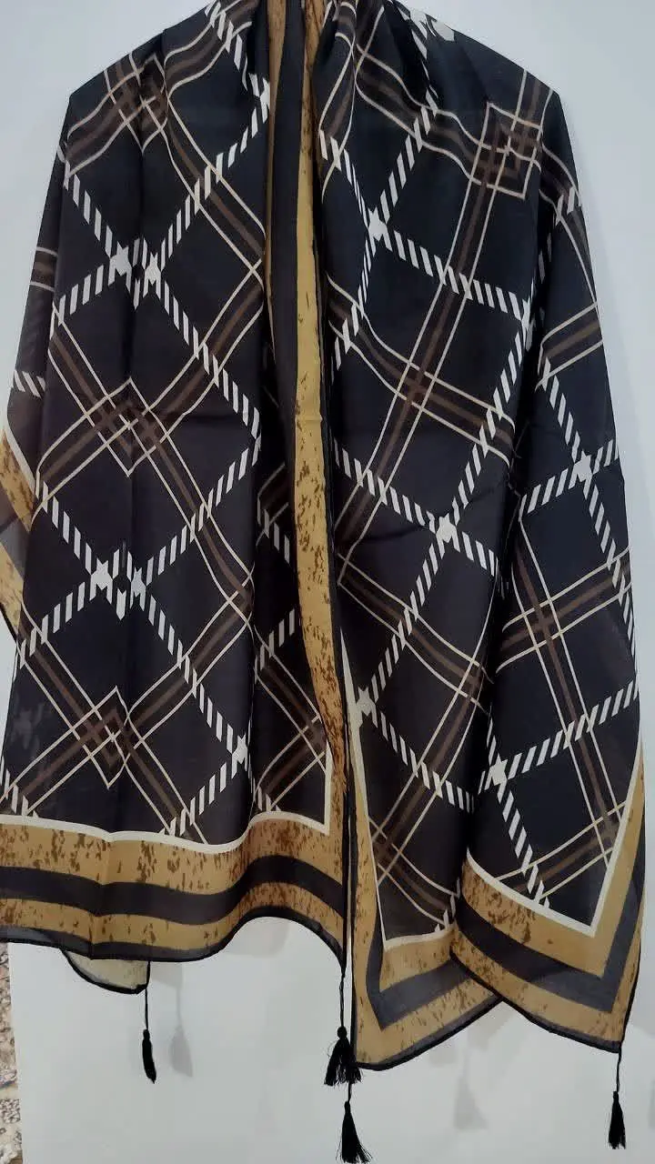 شال نخی منگوله دار😍 رنگ زمی...