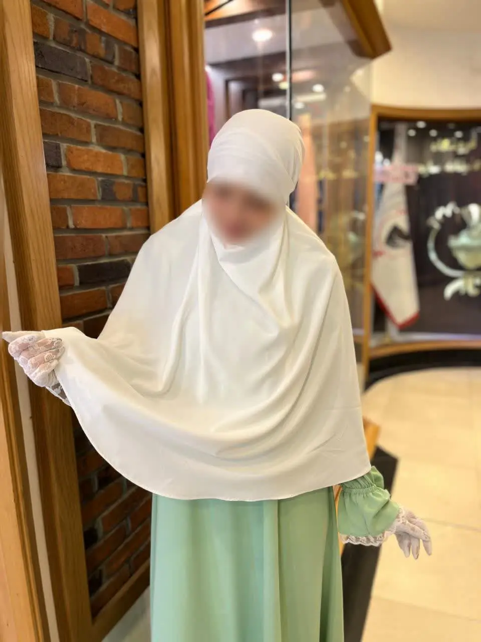 روسری خمار سفید نارا مناسب...