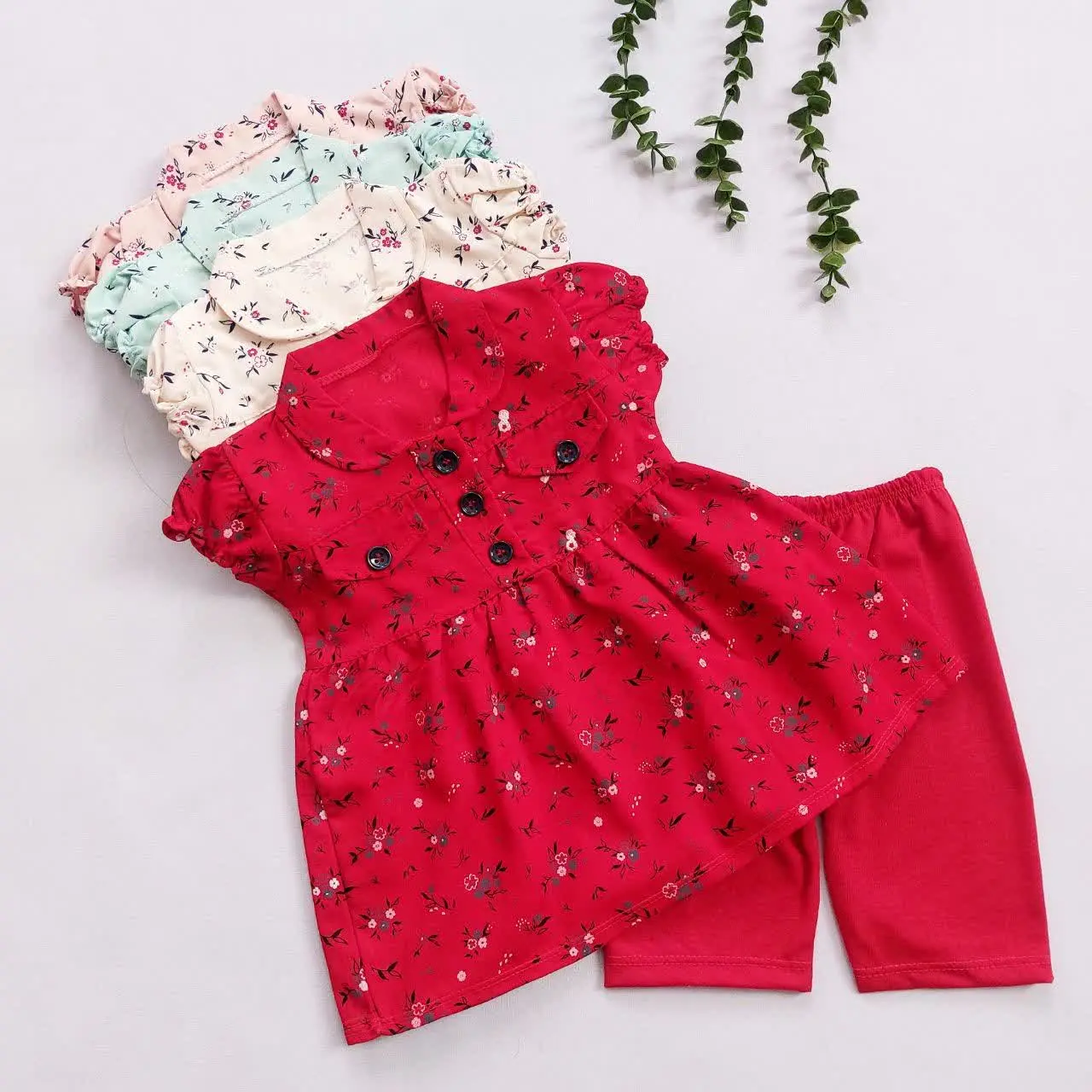 سارافون شورت گل گلی دوجیب
