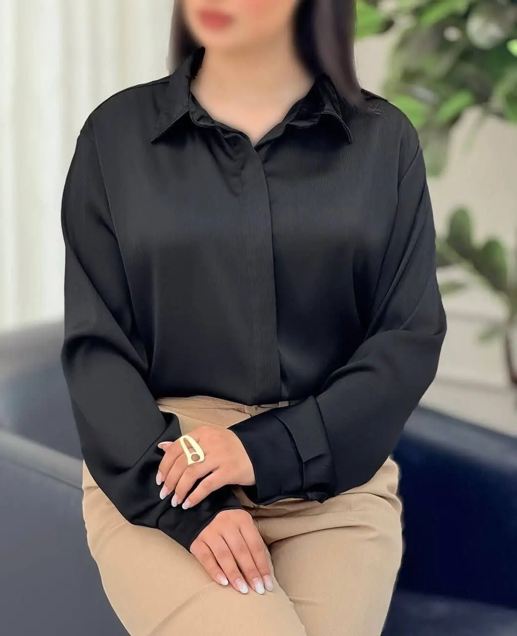 به هیچ عنوان بور نمیباشد مشکی جت بلک هست (تیره تیره) 👌
