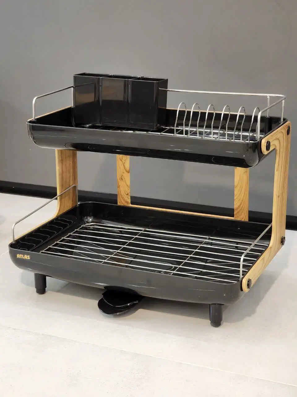 کرم، مشکی، طوسی، سفید