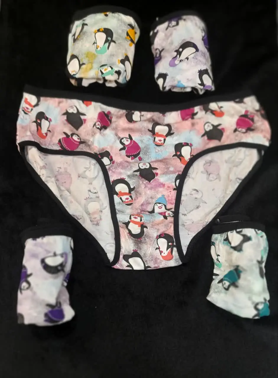 شورت نخی طرح پنگوئن
