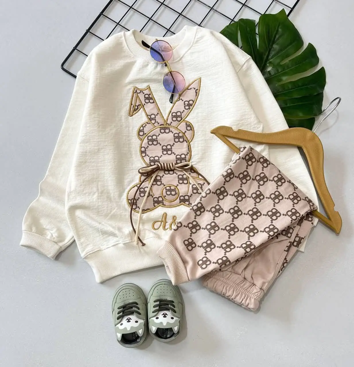 جووون بگووو مرحباااااا😍😍😍
