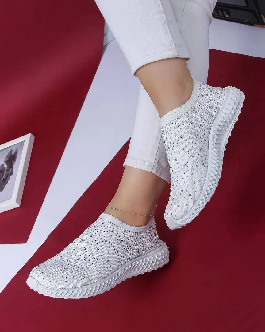 #اسکیچرز کارولین نگینی کد ۱۱۷۳
