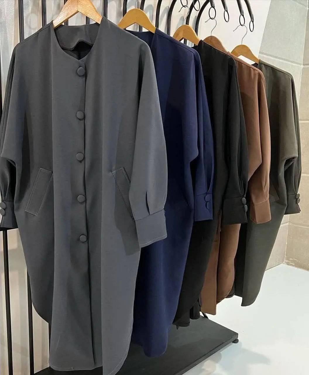 👚نام: مانتو توکا
