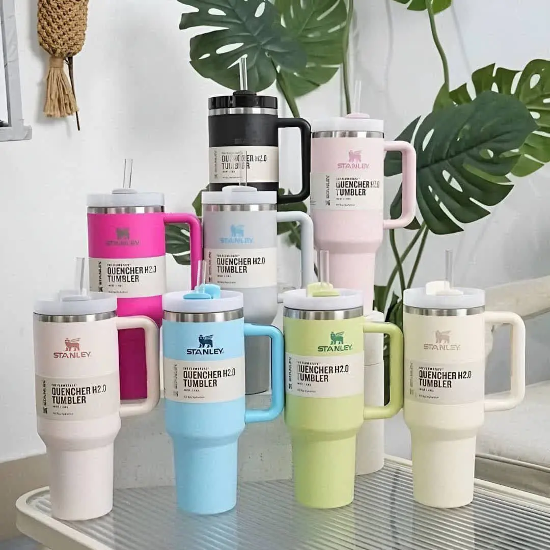 کرم، صورتی، مشکی، طوسی، سبز...