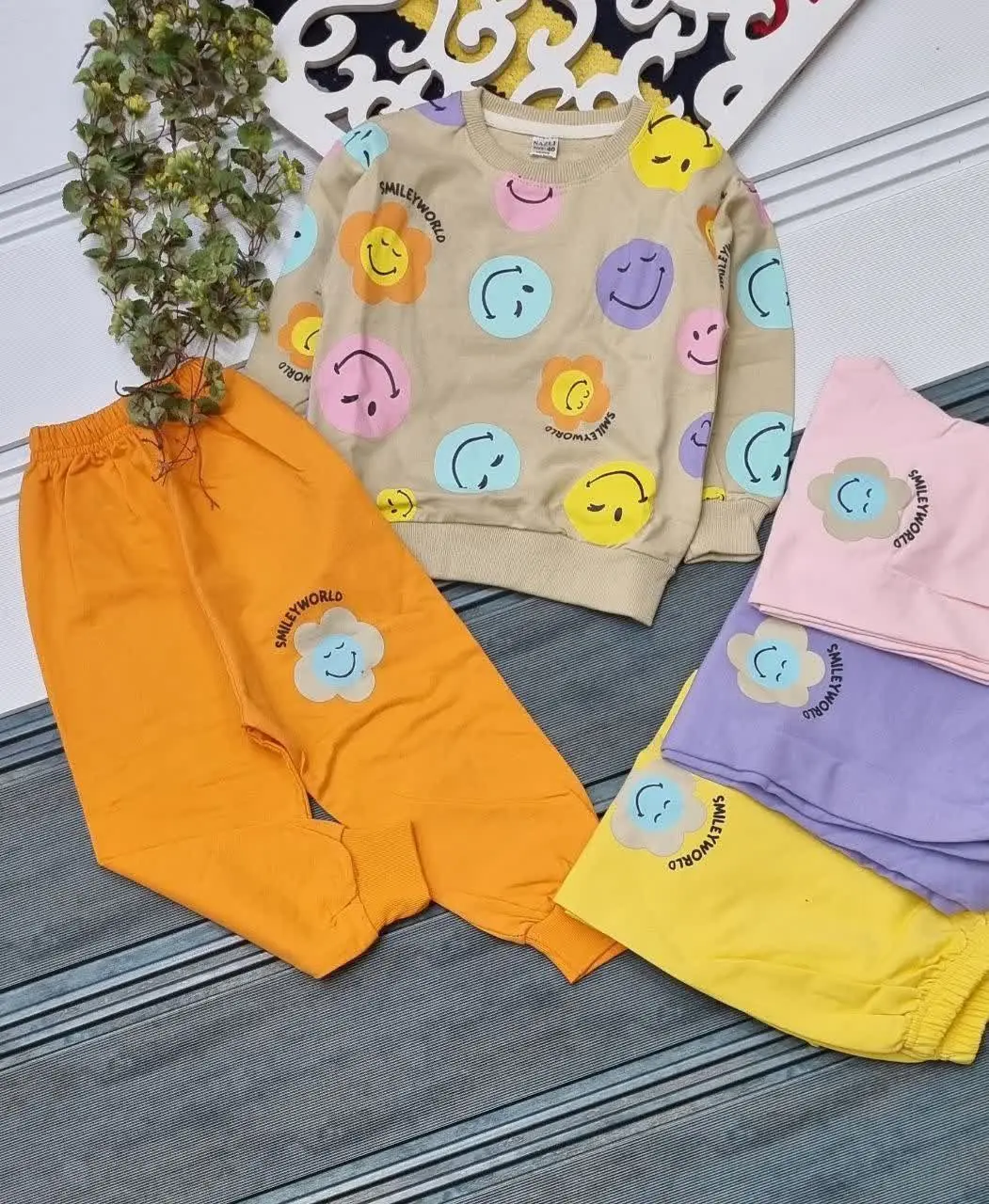 🇮🇷🧥🧶👗👚👔🎽👕👖💎
