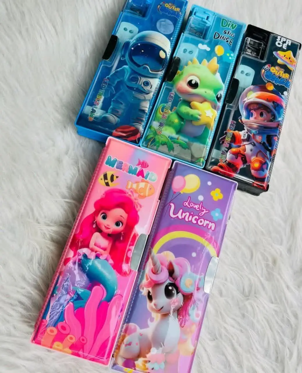 نام: جامدادی چراغ مطالعه دار
