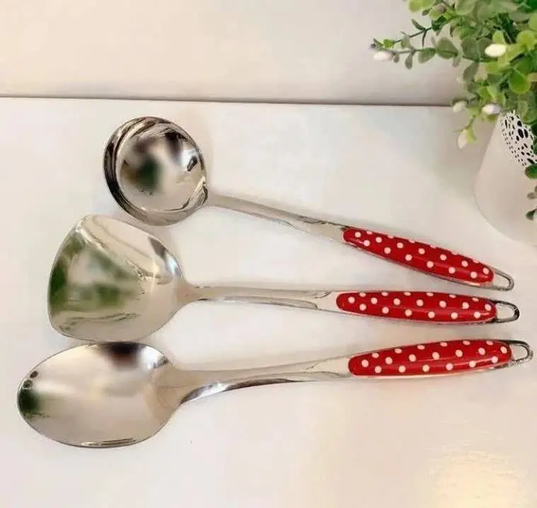 ست قاشق و چنگال خالدار 
