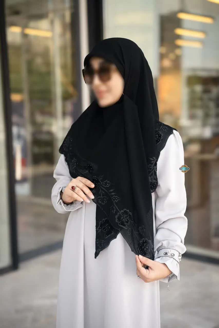 روسری گلدوزی کد ۲۰۷