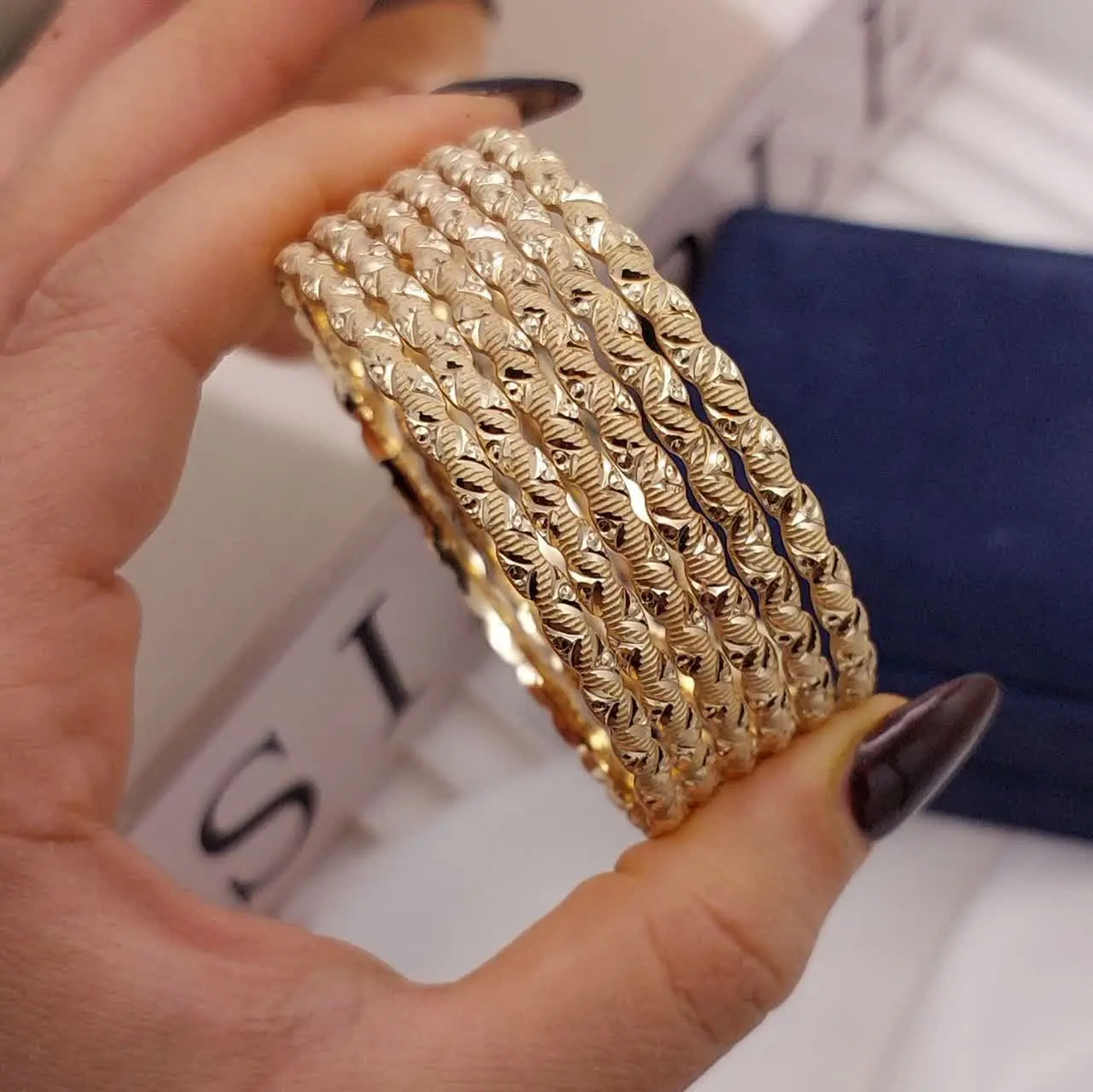 #النگو طلاروس کد ۱۶۴۶
