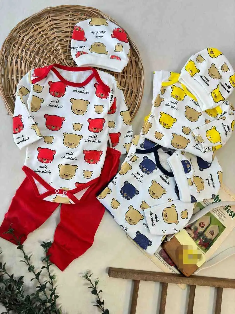 سه تیکه‌های نوزادی
