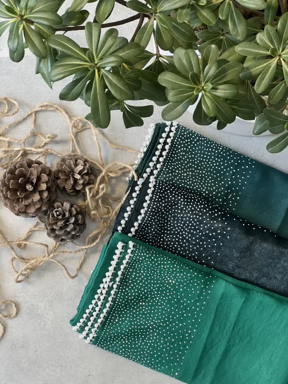 رنگ سبز یکی از جذاب‌ترین رنگهاست و خواستگار زیاد داره ☺️
