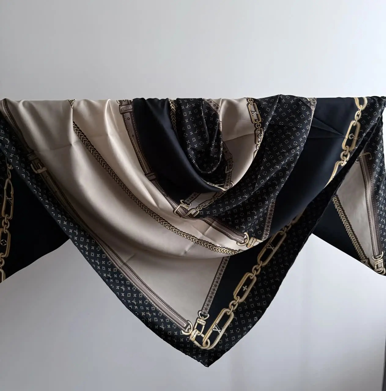 🔸روسری ابریشم توییل