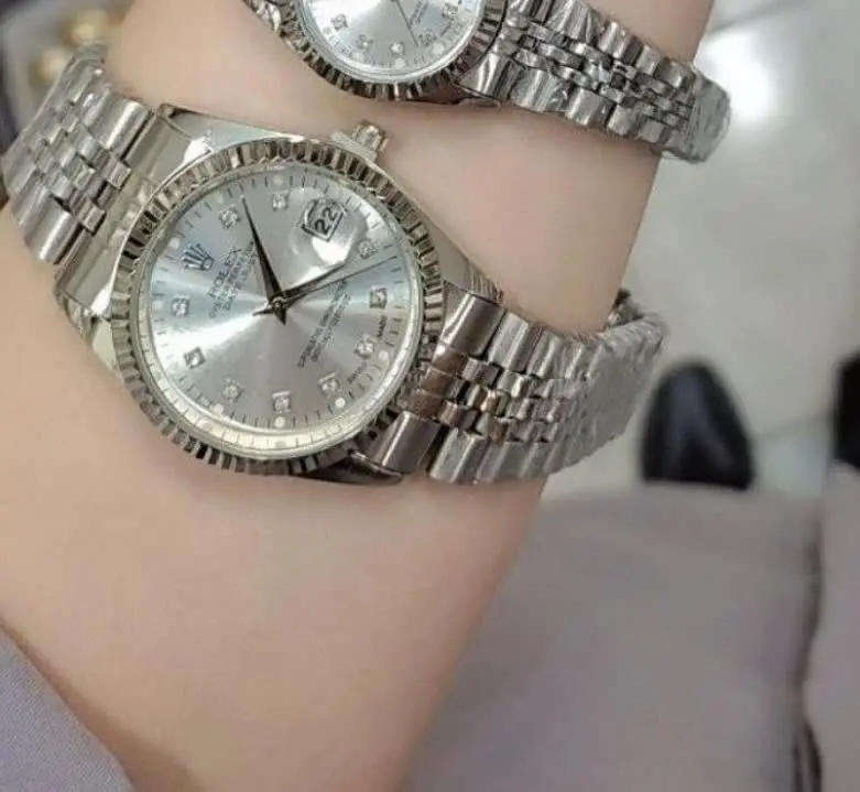 از دستش ندین با طرحهای اصلیش مو نمیزنه 
