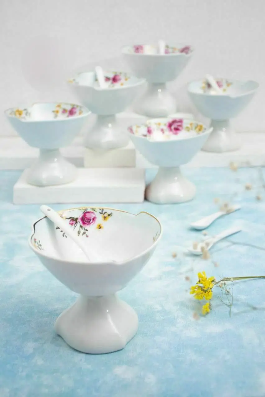 بستنی خوری کاملیا پایه چینی...