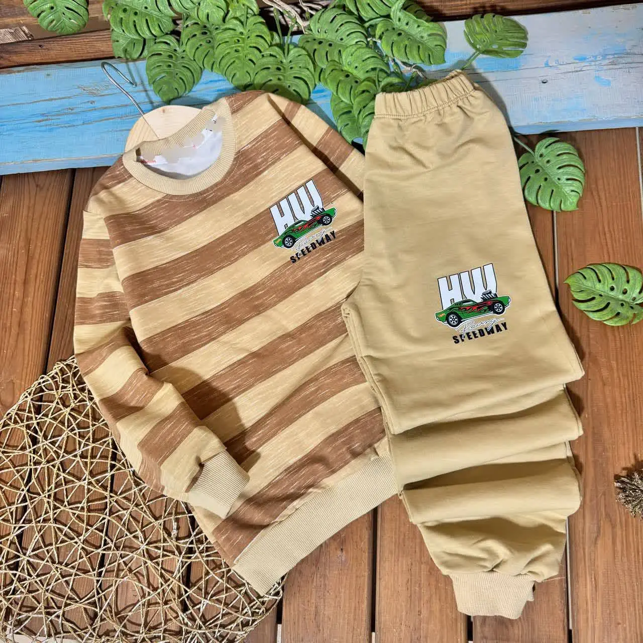 🪀نام محصول: HW
