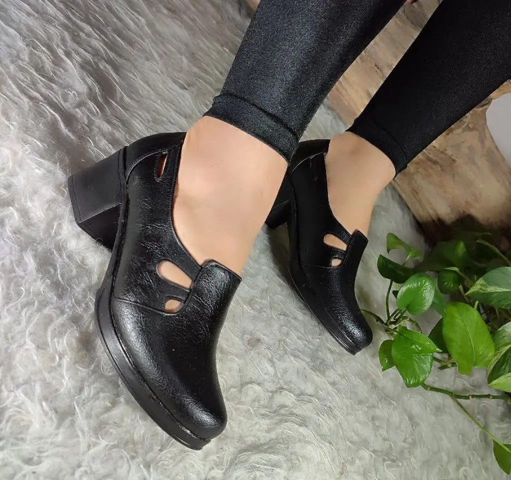 نام: کفش طبی اداری 
