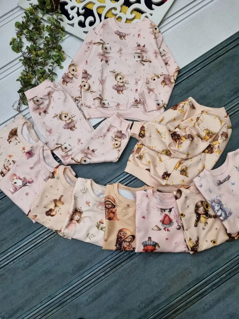 🇮🇷🧥🧶👗👚👔🎽👕👖💎
