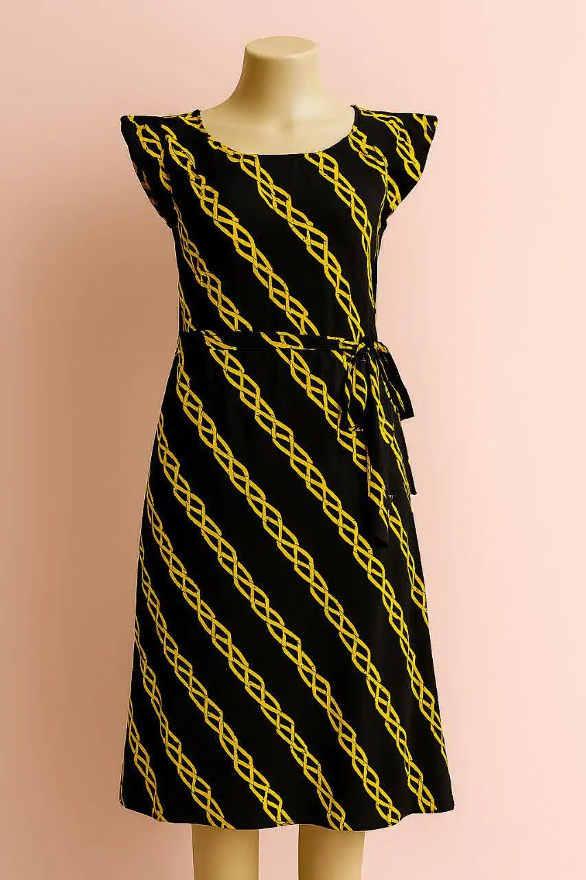 ساحلی حلقه چین دار نخی