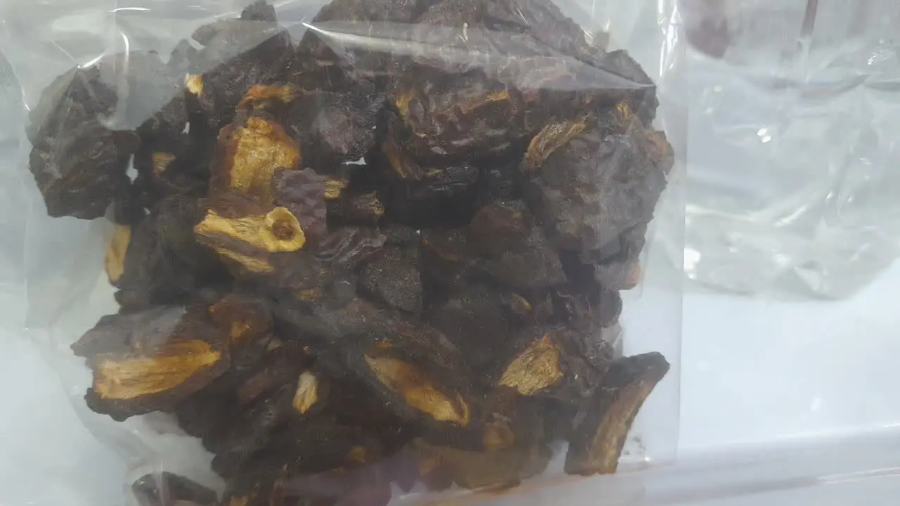 چای خرما رسید.