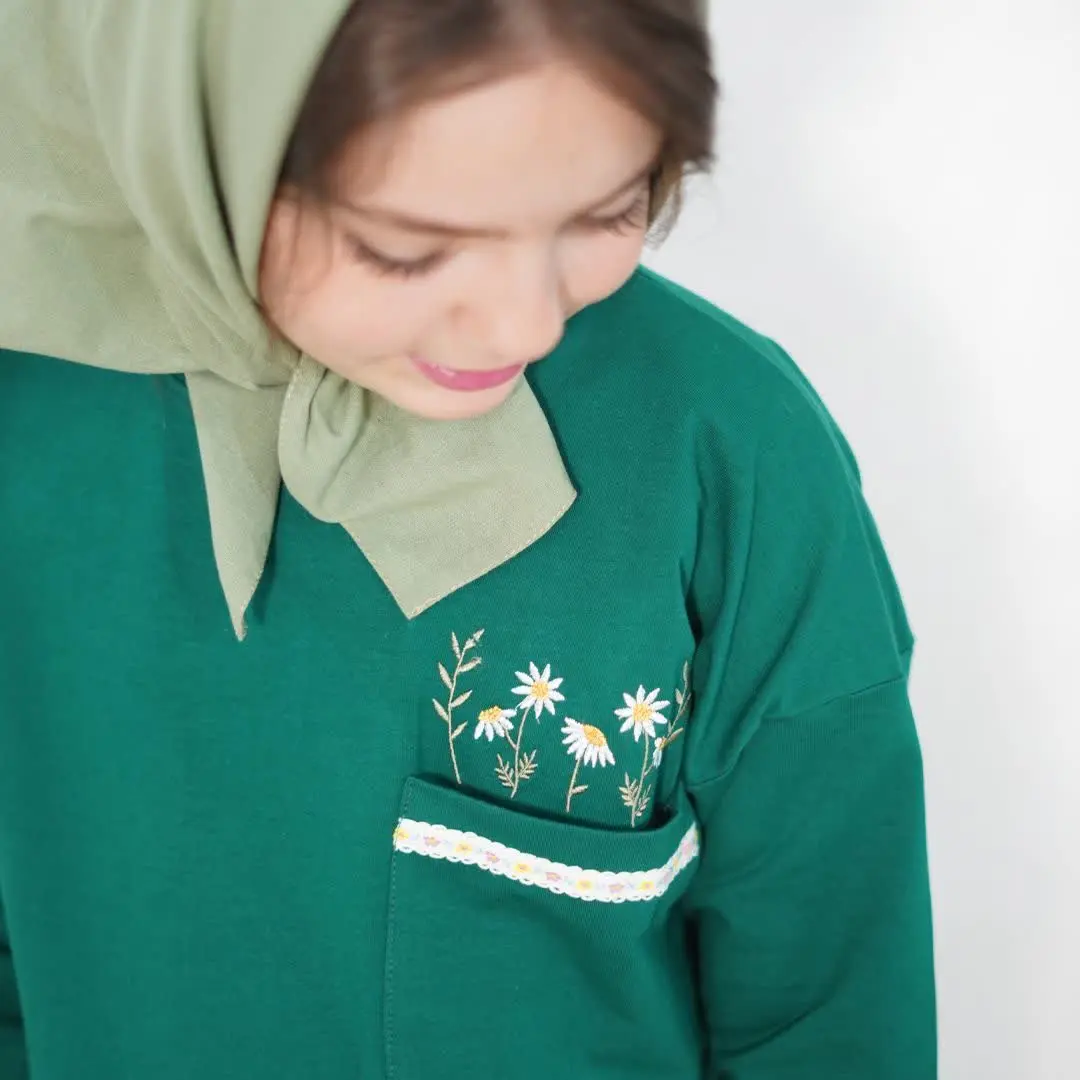 اسم بلوز قشنگمون هیوا ☘️