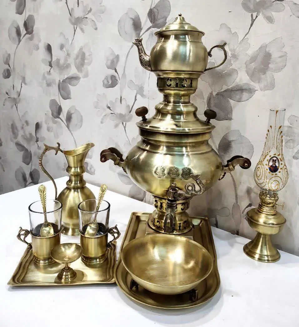 💥سماور ذغالی برنجی ۳ لیتری عدسی ساده ست ۱۲ پارچه برنجی
