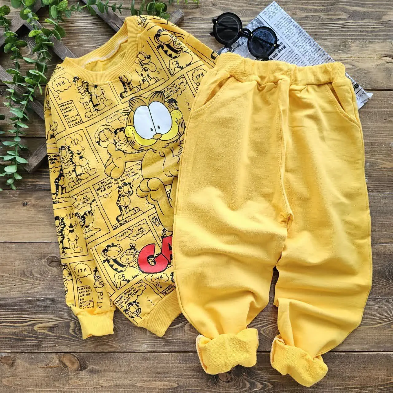 🌸بلوز شلوار طرح گارفیلد🌸
