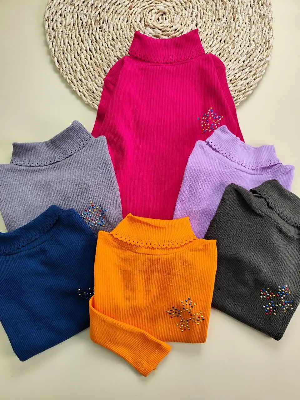 بلوز تک طرح نگینی 
