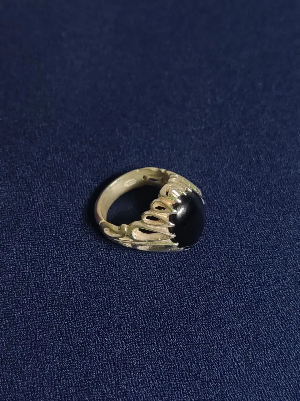 انگشتر چشم گربه
