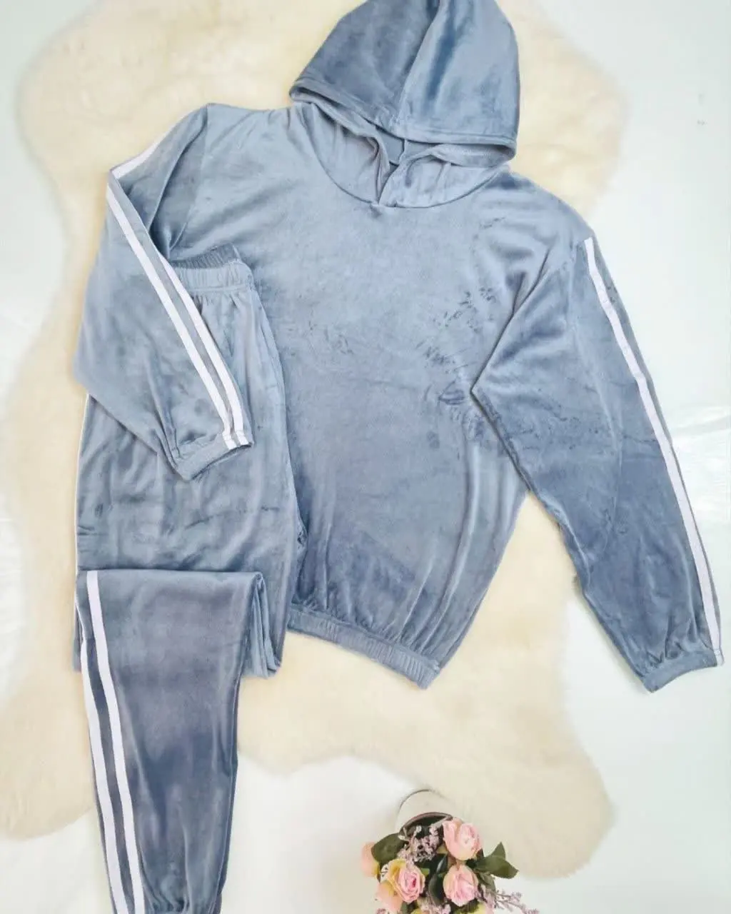 🍂🍁 یکی از زیباییهای پاییز لباس مخملای نرم و گرمشه 😍
