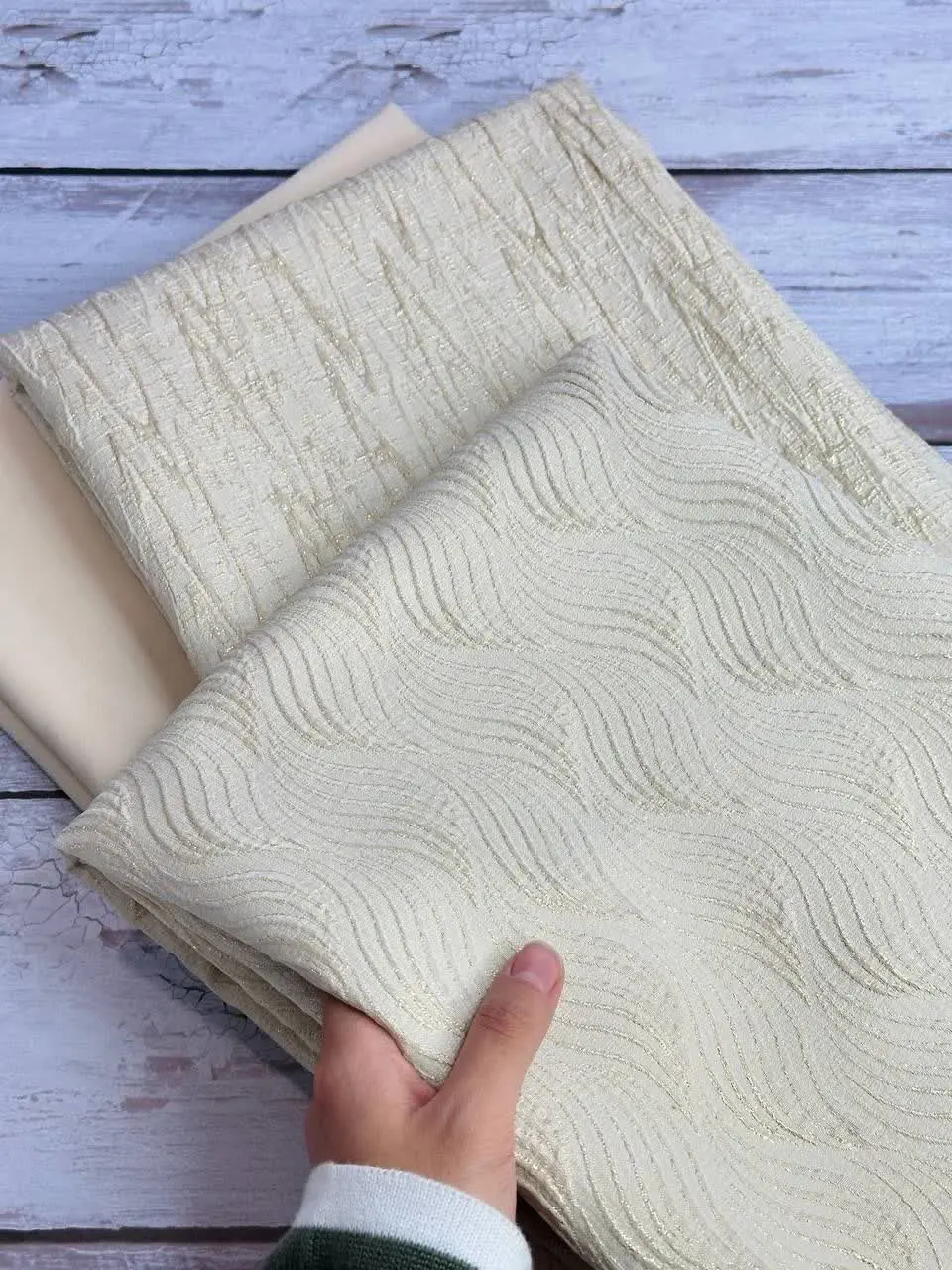 این پارچه ژاکارد به درخواست شما شارژ شد🌸🌸🌸
