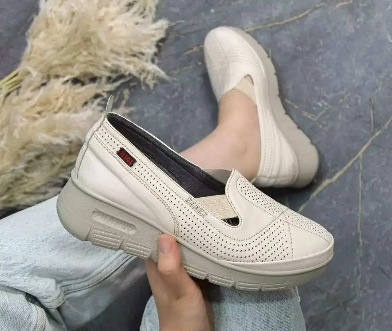 رنگ: مشکی، سبز، شیری، سرمه‌ای
