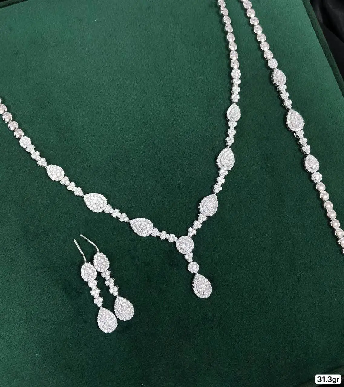 'نقره ای که درخشش طلا را به...