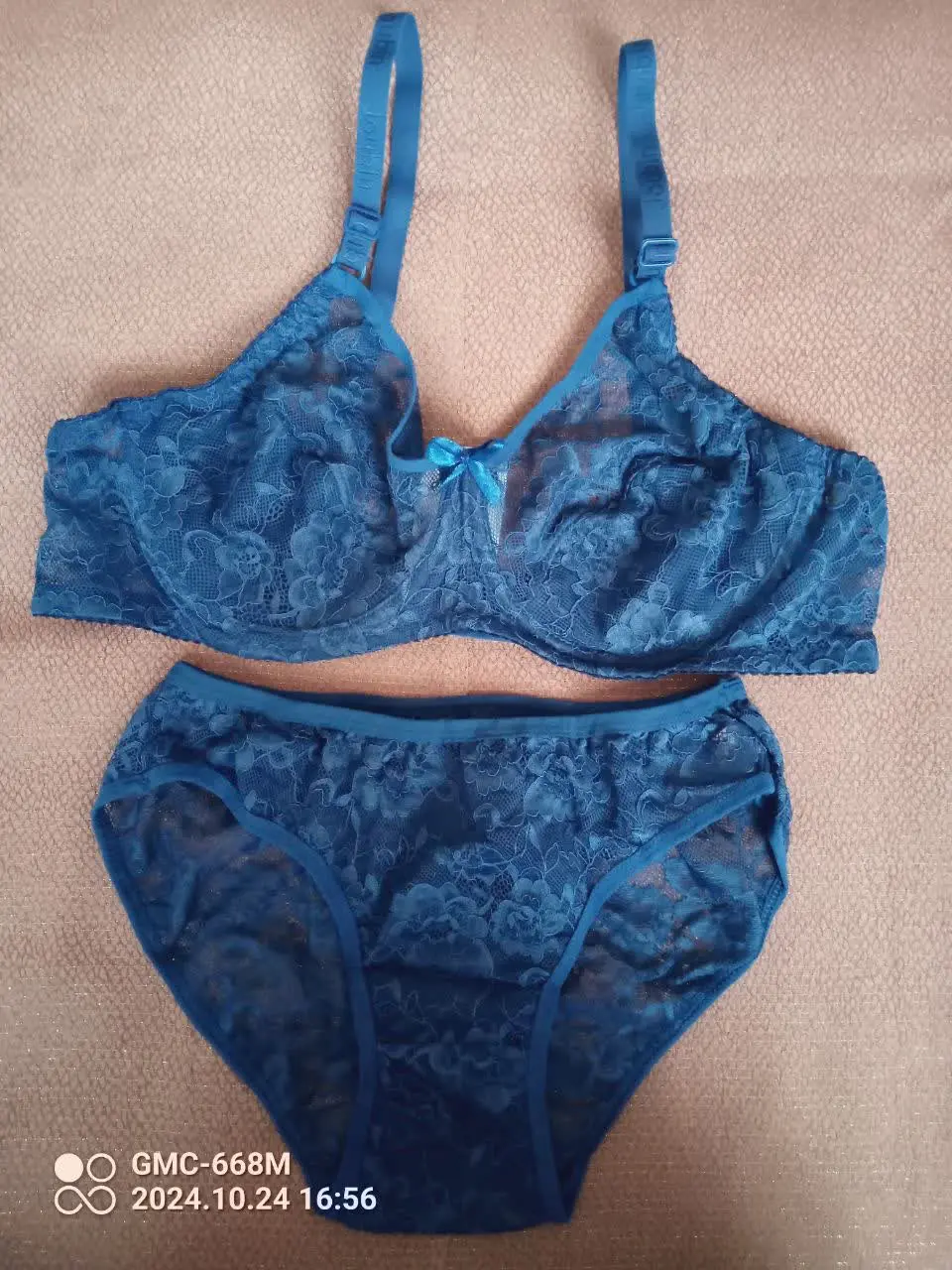 ست شورت و سوتین فنردار زنانه
