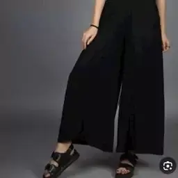 شلوار دامنی مهرنوش، همون مد...